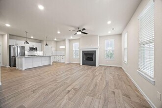 1721 W Whitney Ln in Rogers, AR - Foto de edificio - Building Photo