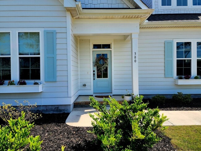 380 Lake Firefly Loop in Holly Ridge, NC - Building Photo - Building Photo