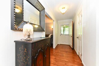 4801 Sweetbriar Rd in Greensboro, NC - Building Photo - Building Photo