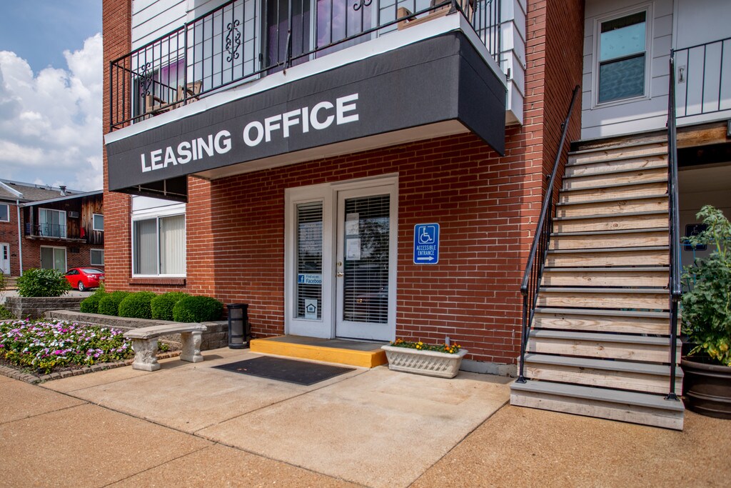 Marlborough Trails Apartments Affton, MO Apartments