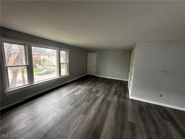 1775 Liberty Dr in Akron, OH - Building Photo - Building Photo