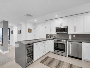 3440 S Ocean Blvd in Palm Beach, FL - Building Photo - Building Photo
