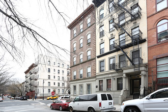 368 Convent Ave in New York, NY - Foto de edificio - Building Photo