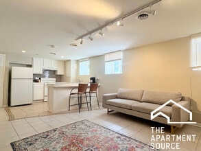 125 S Leavitt St in Chicago, IL - Building Photo - Building Photo
