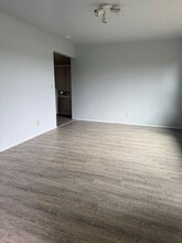 2086 McPherson Ave in North Bend, OR - Building Photo - Building Photo