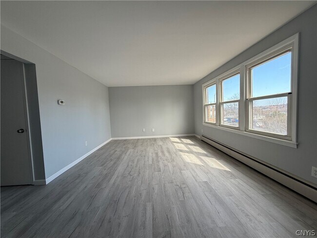 120 Hasbrouck St in Syracuse, NY - Building Photo - Building Photo