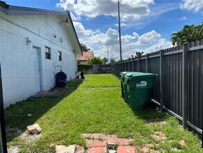 3010 SW 132nd Ave in Miami, FL - Building Photo - Building Photo