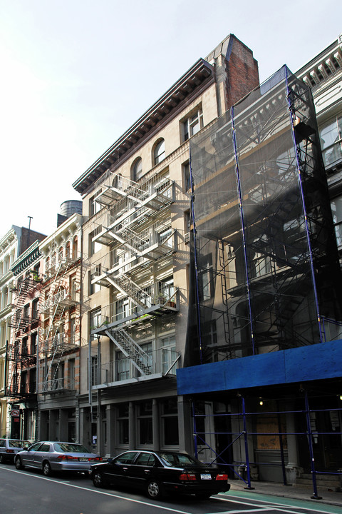 75 Grand St in New York, NY - Building Photo