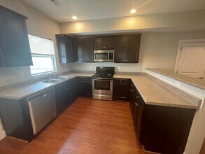 5025 Peachtree Ave in Wilmington, NC - Building Photo - Building Photo