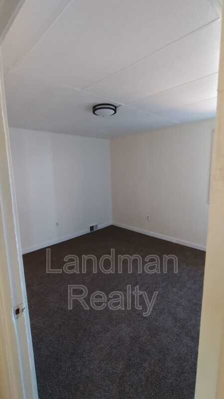 311 Highland Ave in Pitcairn, PA - Building Photo - Building Photo