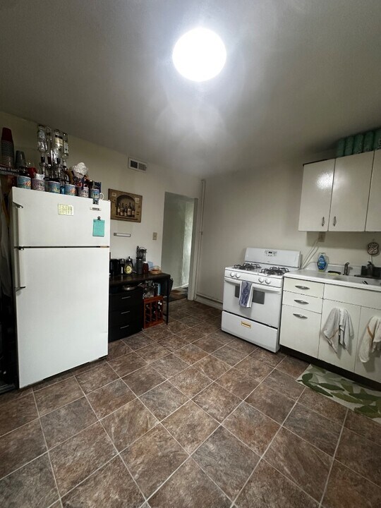 320 Stewart St in Morgantown, WV - Building Photo