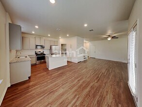 372 Aspen Waters in New Braunfels, TX - Building Photo - Building Photo