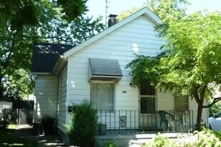 304 N Allin St in Bloomington, IL - Building Photo