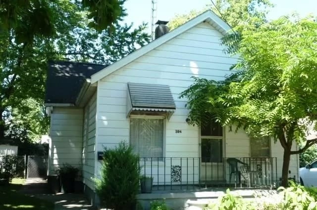 property at 304 N Allin St