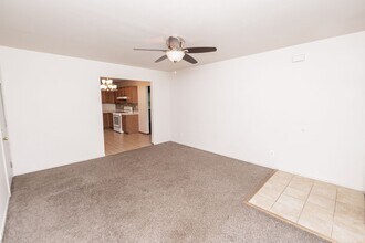 2207 W Lincoln Ave in Chesterton, IN - Building Photo - Building Photo