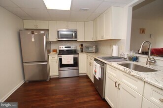 6403 Centennial Station Dr in Warminster, PA - Building Photo - Building Photo