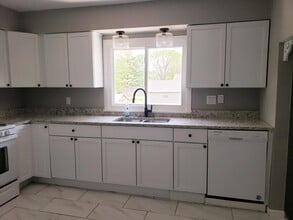 1525 E Elm St in Griffith, IN - Building Photo - Building Photo