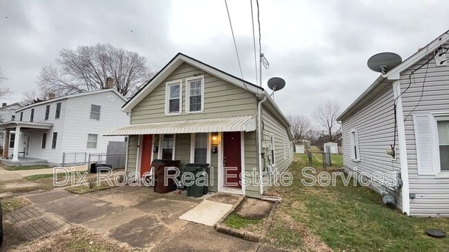 property at 9-9 E Main St