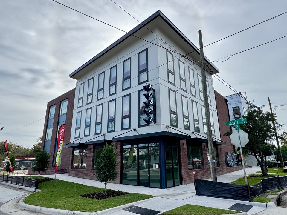 Mid Castle in Wilmington, NC - Foto de edificio