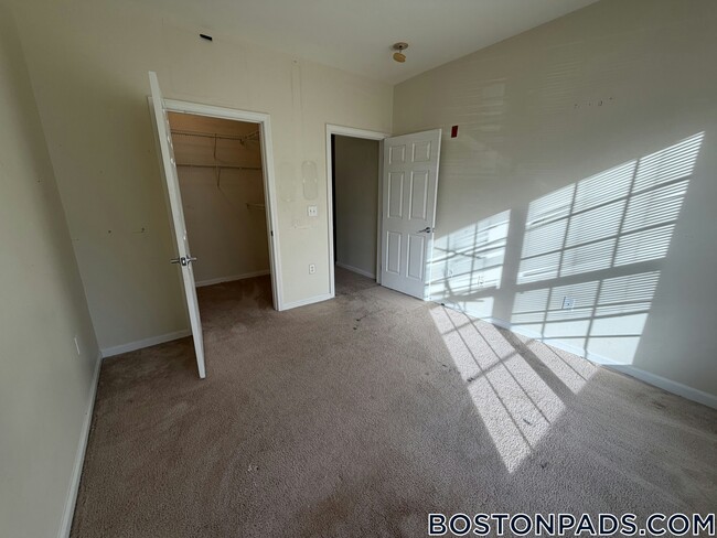 311 Lowell St, Unit 3103