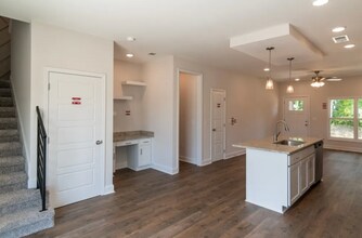 616 Southern Pass Run in Clarksville, TN - Building Photo - Building Photo