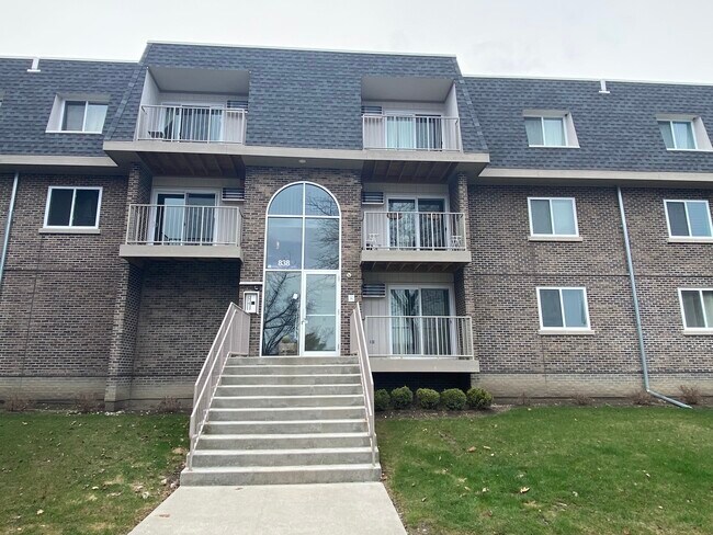 property at 838 Mcintosh Ct