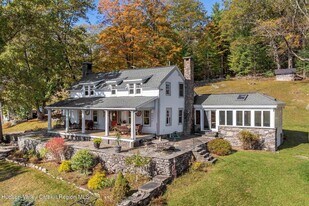 114 Chase Rd in Shokan, NY - Building Photo