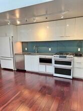 50 DEY St, Unit 656 in Jersey City, NJ - Building Photo - Building Photo