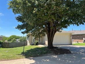 317 Tudor House Rd in Pflugerville, TX - Building Photo - Building Photo