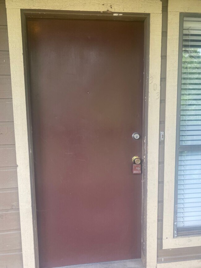 property at 612 Park Pl