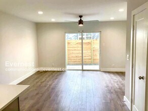 3804 Southway Dr in Austin, TX - Building Photo - Building Photo