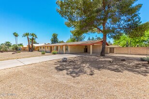 11240 N 75th St in Scottsdale, AZ - Building Photo - Building Photo