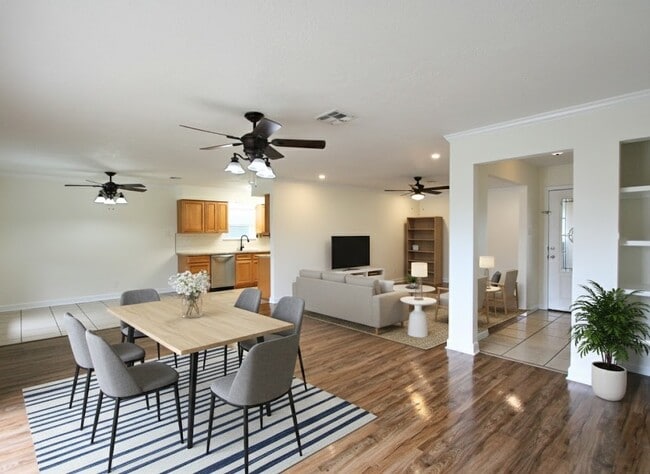 property at 3810 Bonita Ln