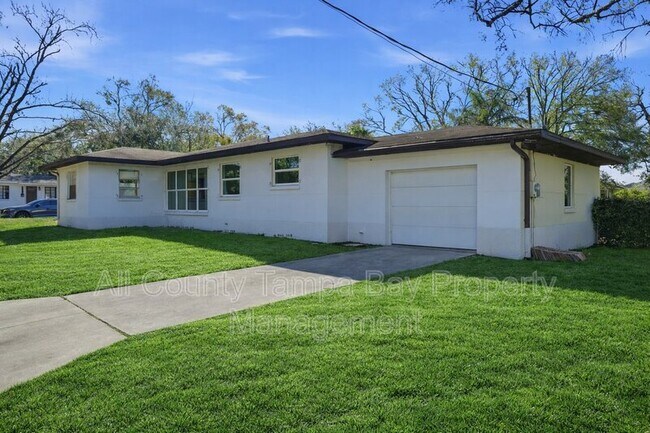 2812 N Munro St in Tampa, FL - Building Photo - Building Photo