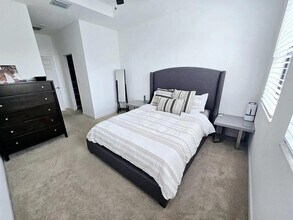 518 SW 19th Way in Fort Lauderdale, FL - Building Photo - Building Photo