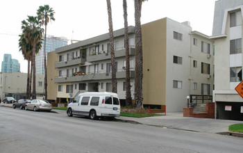 City Place Apartments in Los Angeles, CA - Building Photo - Building Photo