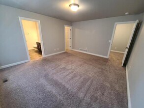 3209 Dortmund Dr in Bismarck, ND - Building Photo - Building Photo
