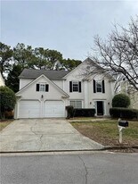 11655 Carriage Park Ln in Duluth, GA - Building Photo