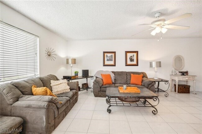 3655 Boca Ciega Dr in Naples, FL - Building Photo - Building Photo