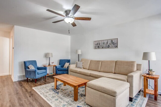 484 High Point Terrace-Unit -ID1043610P in Memphis, TN - Foto de edificio - Building Photo