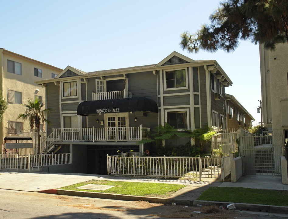 Lanewood Palace in Los Angeles, CA - Building Photo