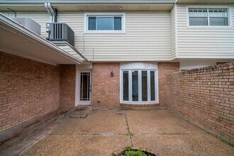 1411 Ramada Dr in Houston, TX - Building Photo - Building Photo