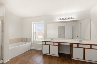 4818 Fair Oak Dale Ln in Humble, TX - Building Photo - Building Photo