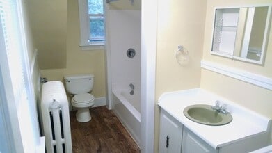 67 Highland Ave in Milford, NH - Building Photo - Building Photo