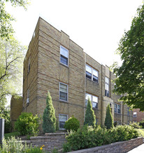 Ford Parkway Apartments in St. Paul, MN - Building Photo - Building Photo