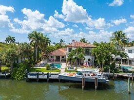 14 Harbor Dr in Lake Worth Beach, FL - Building Photo