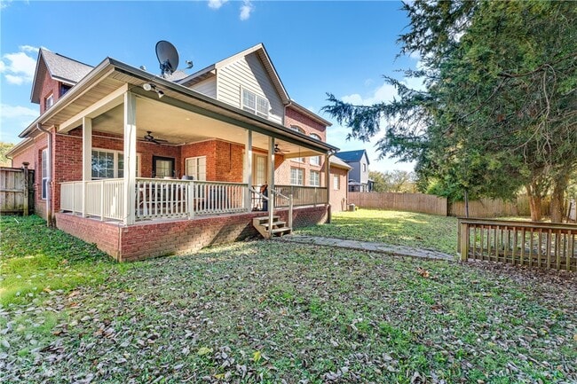 property at 2265 N Covington Park Blvd