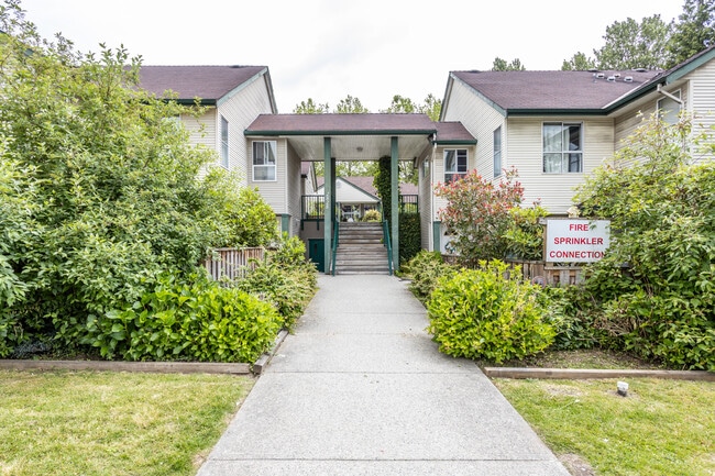 Glen Meadows in Coquitlam, BC - Building Photo - Building Photo