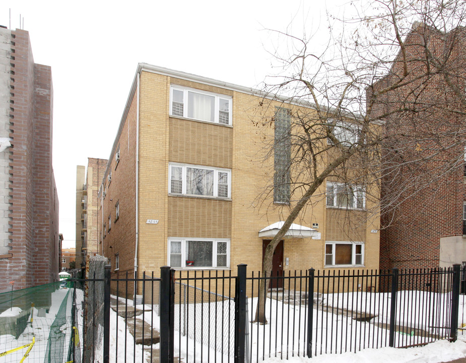 4247 N Kenmore Ave in Chicago, IL - Building Photo