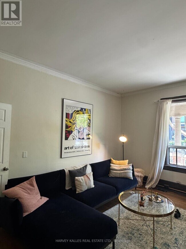 property at 678 Huron St